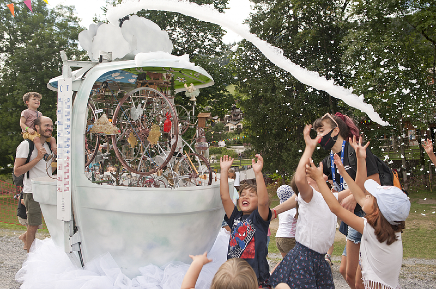 Illustration de l'événement Six Pompes Summer Tour à La Danse sur la Doux